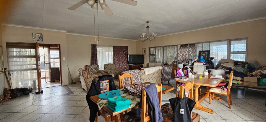 5 Bedroom Property for Sale in Wavecrest Eastern Cape